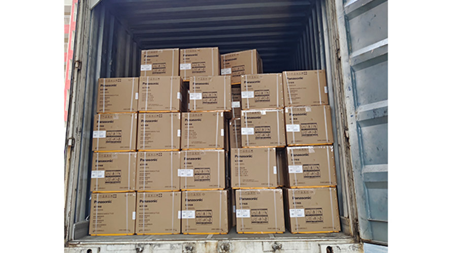 滿滿的貨物！國內(nèi)知名品牌客戶全自動滾筒洗衣機(jī)裝柜發(fā)貨